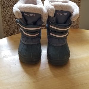 Girls snow boots, 12